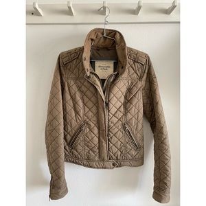 Abercrombie & Fitch Diamond Quilted Jacket